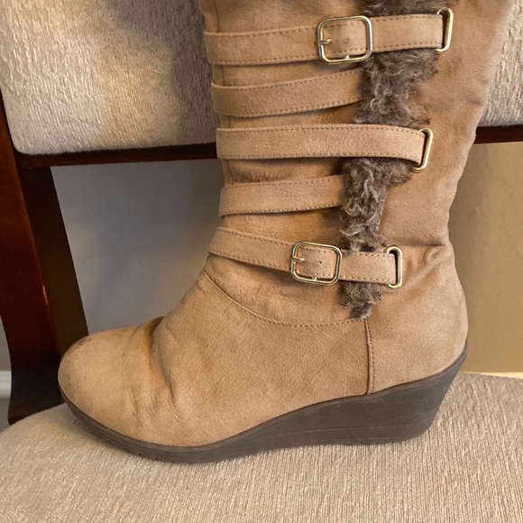 Kids Tan Fur Boots - Picture 3 of 4